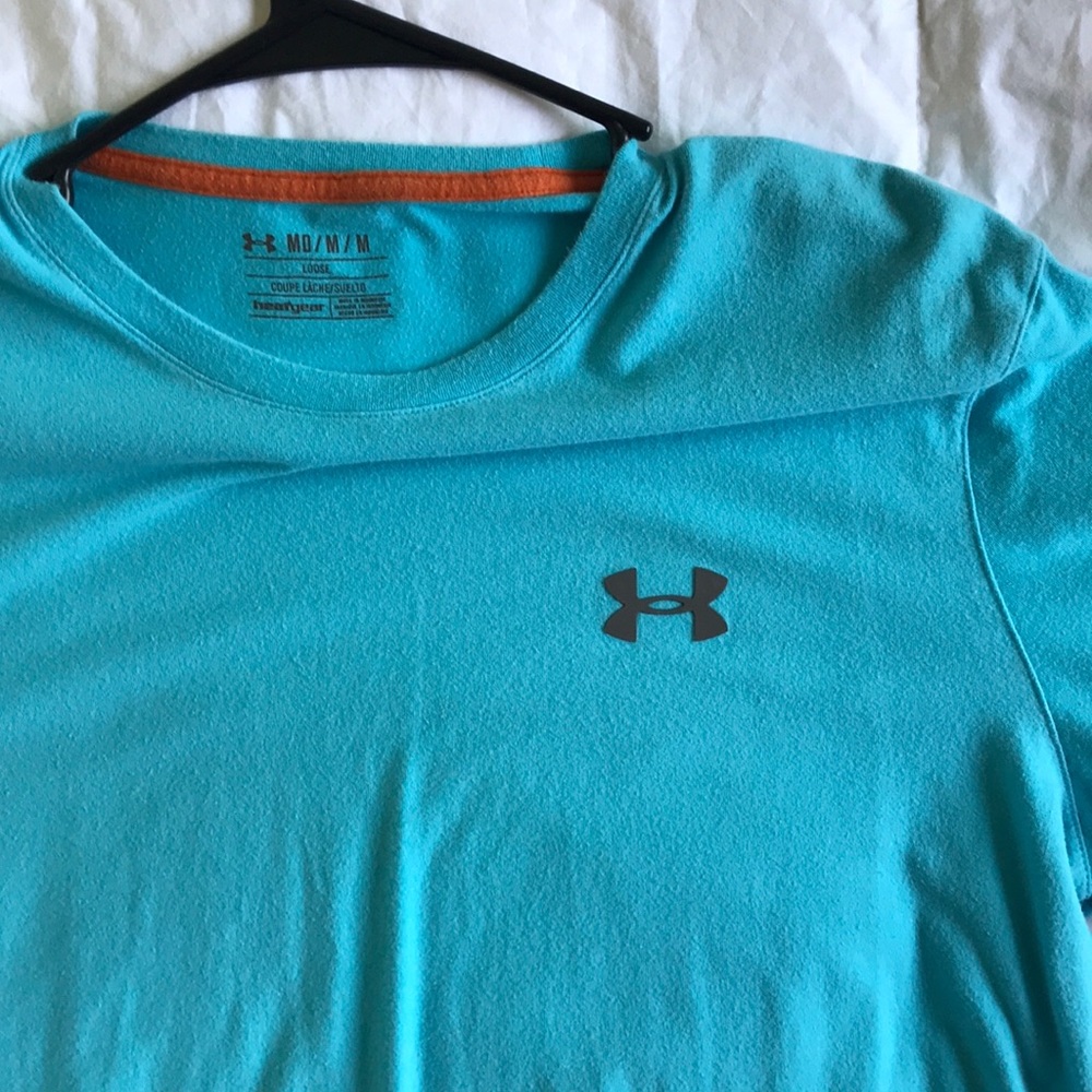 Under armour men’s medium tee